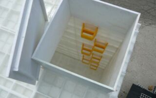 prostopadloscienne-zbiorniki-z-zebrowana-sciana-5-320x202